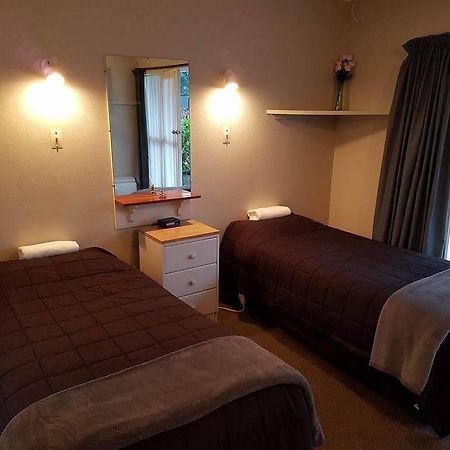 הייסטינגס Camberley Court Motel מראה חיצוני תמונה