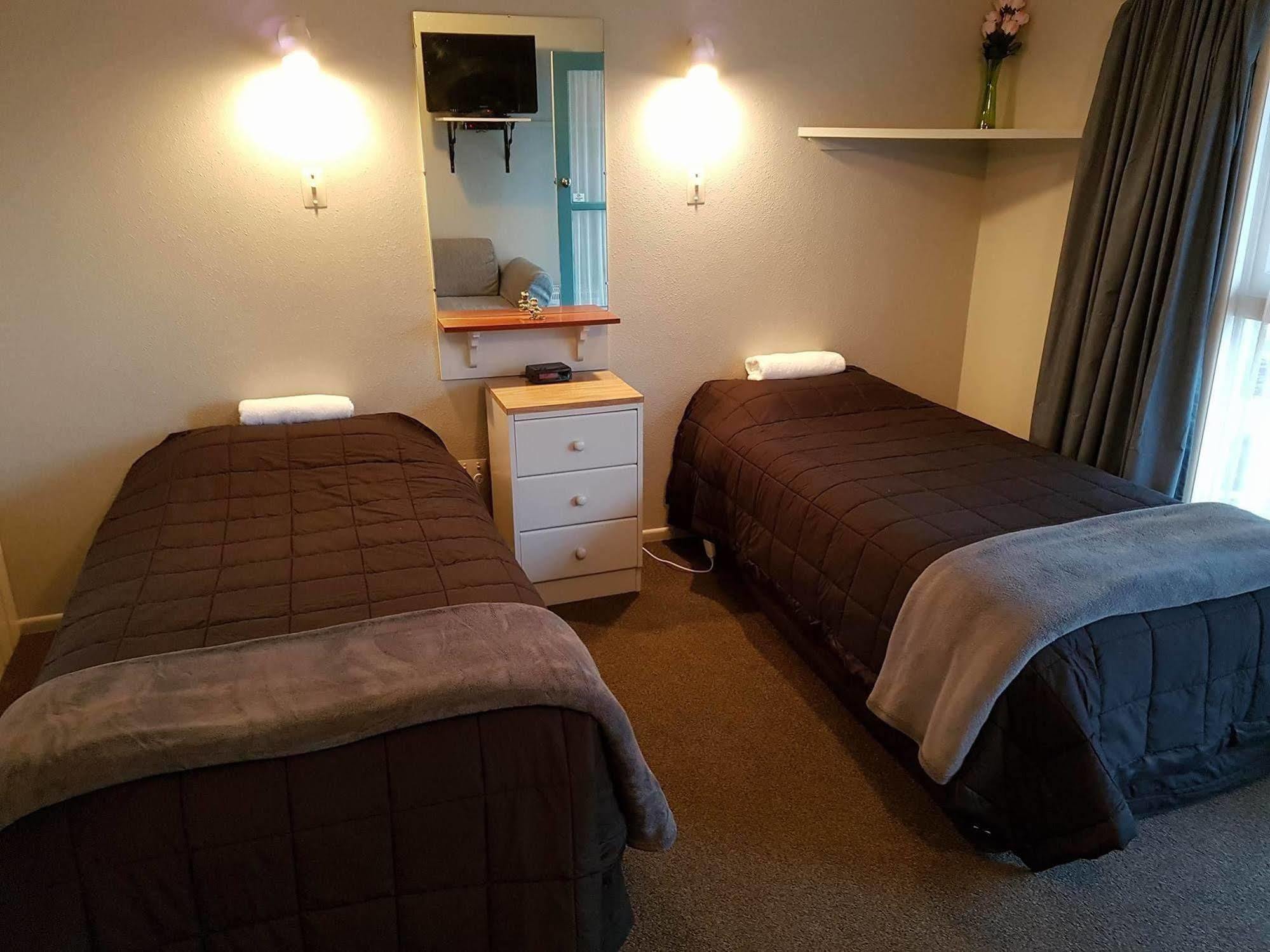 הייסטינגס Camberley Court Motel מראה חיצוני תמונה